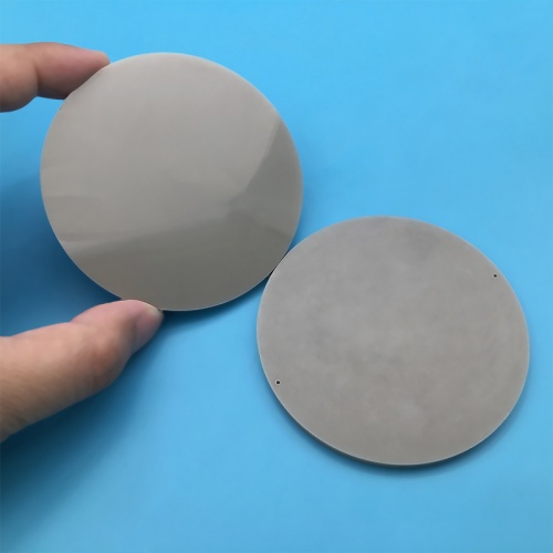 High thermal conductivity aluminum nitride ceramic circular sheet