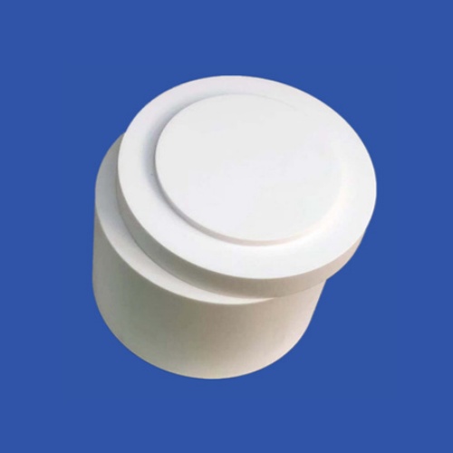 White cylindrical 95% alumina industrial ceramic crucible with lid