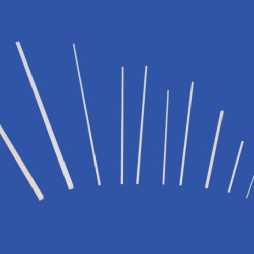 Thermal conductive alumina ceramic rod and screw