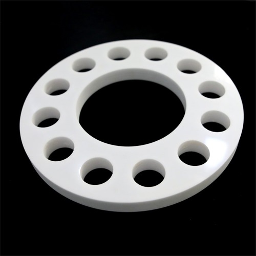 Fine structured alumina ceramic components