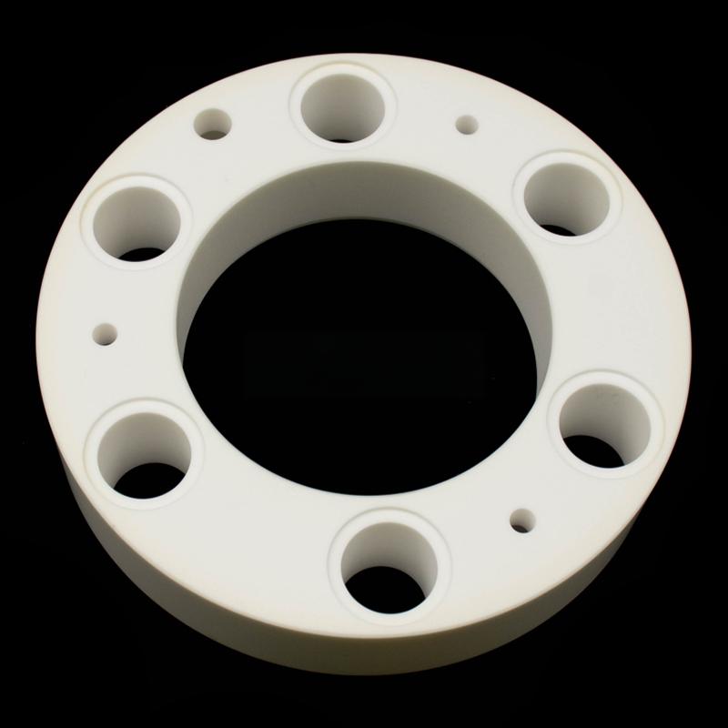 Porous alumina ceramic components