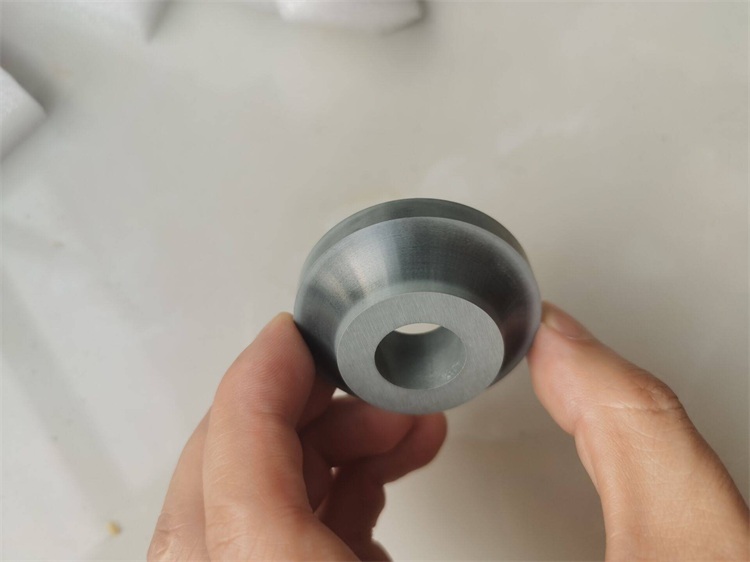 What are the uses of silicon nitride ceramic sealing rings