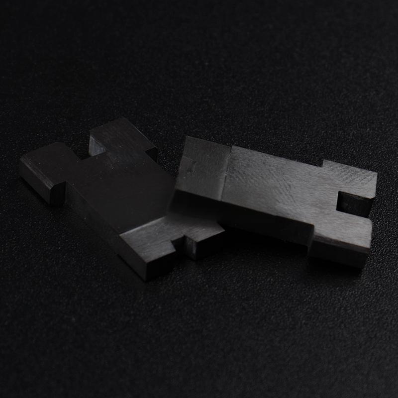 Black zirconia ceramic structural components