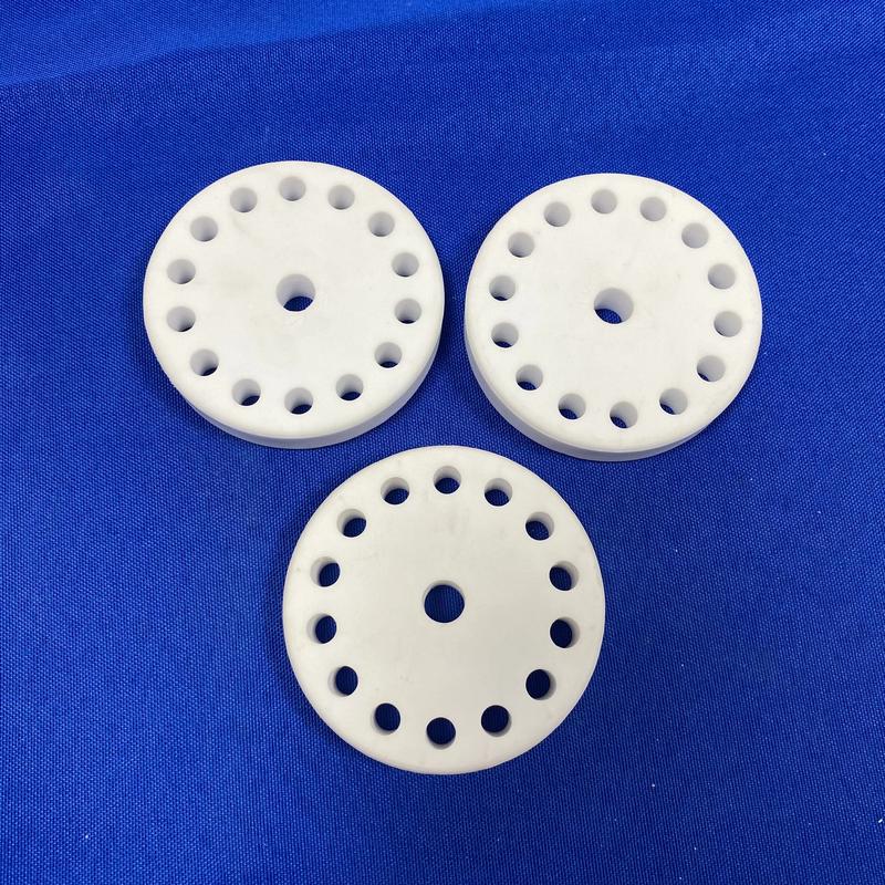 High-temperature resistance of ceramic flanges