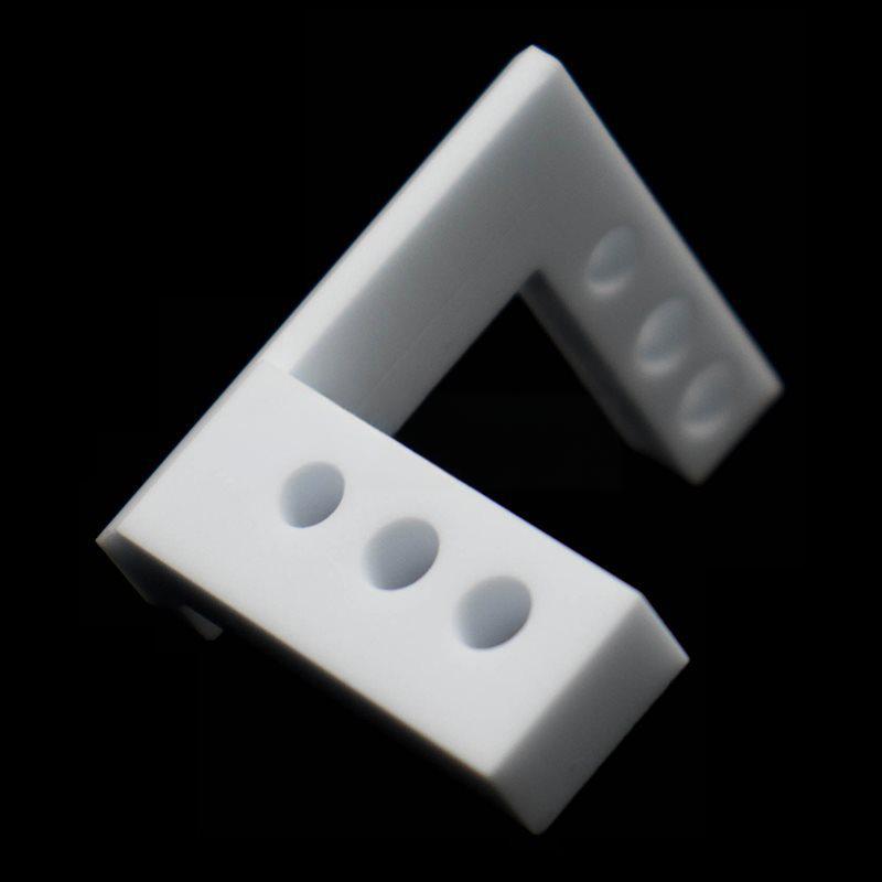Z-shaped alumina ceramic structural components