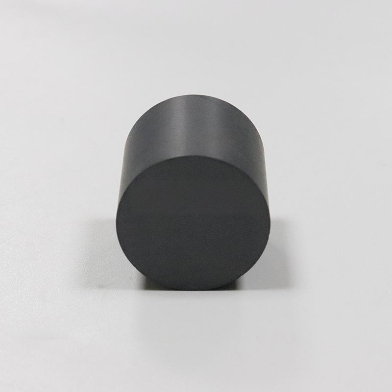 Silicon nitride ceramic pillar