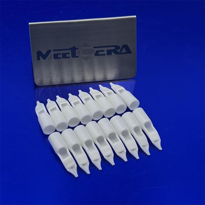 Application of zirconia ceramics in refractory field